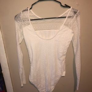 White hollister long sleeve bodysuit